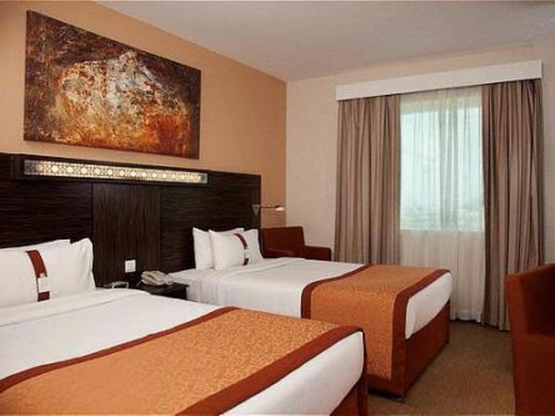 Holiday Inn Express Dubai Jumeirah, An Ihg Hotel מראה חיצוני תמונה